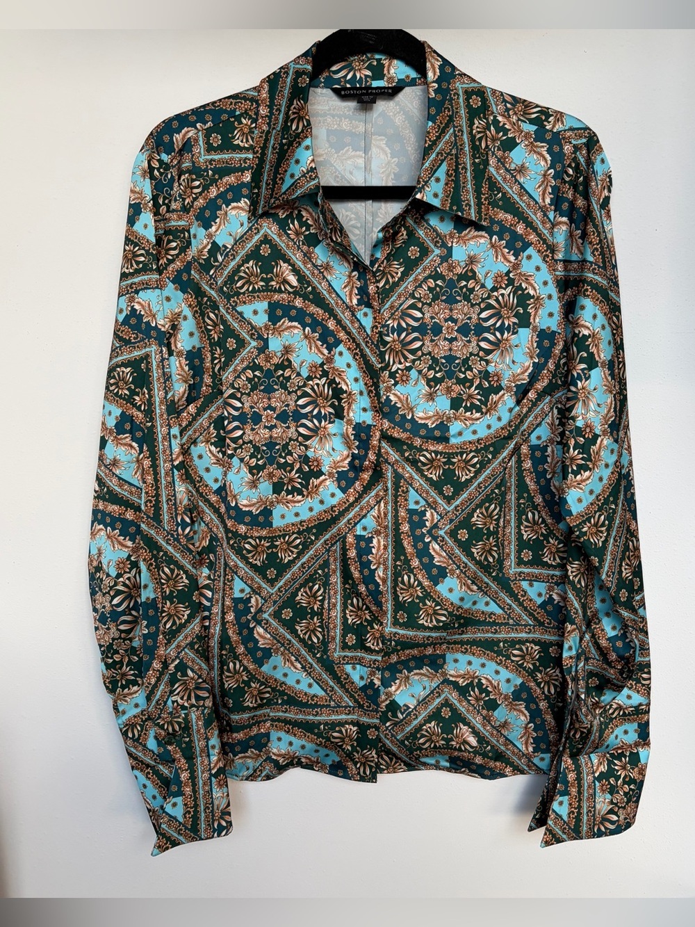 Boston Proper Classic Patchwork Print Sophia Button Up Charmeuse Blouse Size 12 - Picture 4 of 11